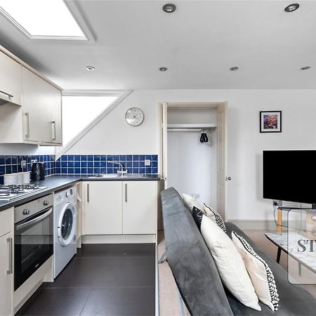 Cosy Apartment In Moulsham, Long Stays Welcome チェルムスフォード エクステリア 写真